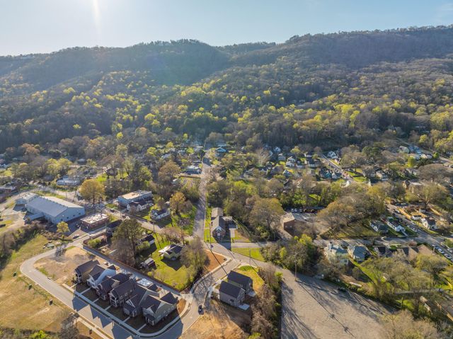 1366 Thomas Avenue, Chattanooga, TN 37409