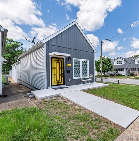 2301 Sulphur Avenue, St Louis, MO 63139