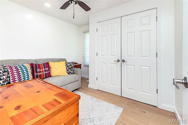 2301 Sulphur Avenue, St Louis, MO 63139