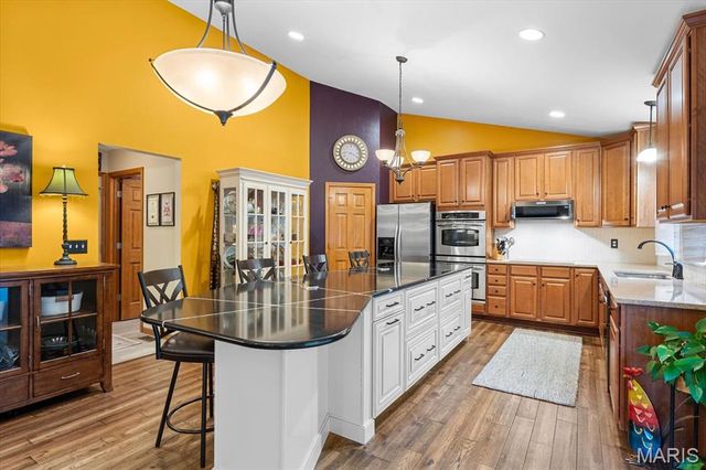 3300 Gadwall Court, Swansea, IL 62226