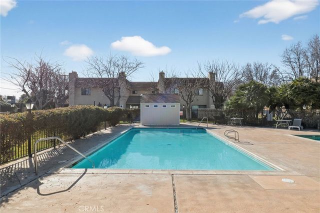 433 W Avenue J5 13, Lancaster, CA 93534