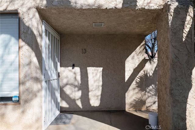 433 W Avenue J5 13, Lancaster, CA 93534