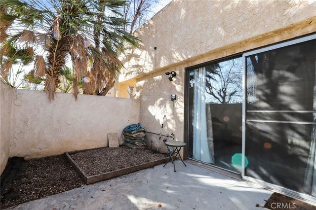 433 W Avenue J5 13, Lancaster, CA 93534