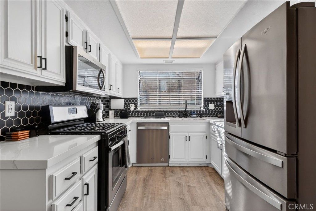 433 W Avenue J5 13, Lancaster, CA 93534