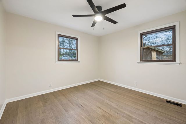 171 New Shackle Island Rd, Hendersonville, TN 37075