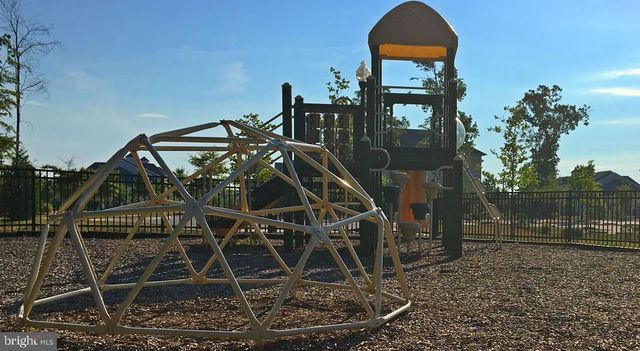 5335 TWEEDDALE PL, White Plains, MD 20695