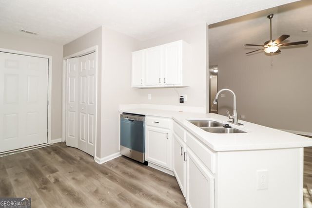 731 Sugar Oak Lane, Lawrenceville, GA 30043