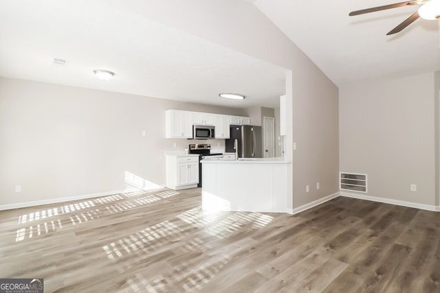 731 Sugar Oak Lane, Lawrenceville, GA 30043