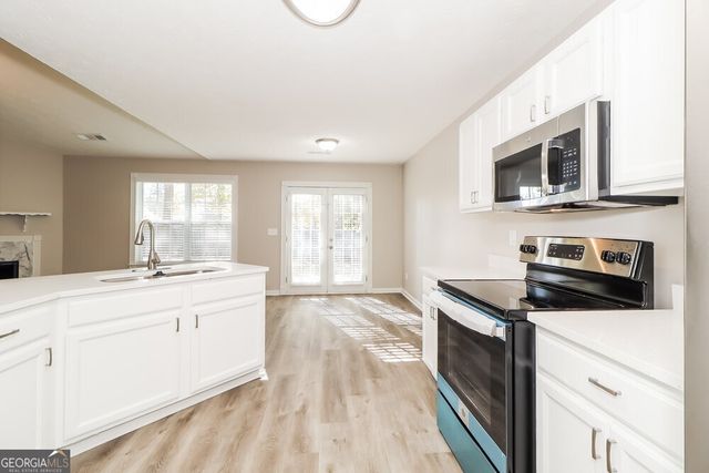 731 Sugar Oak Lane, Lawrenceville, GA 30043