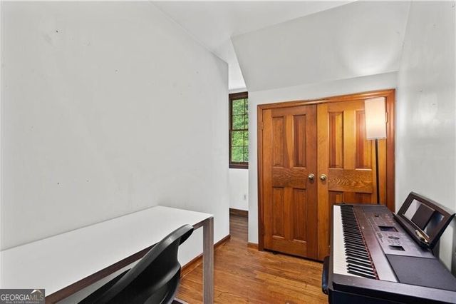 61 Sherwood Lane SE, Marietta, GA 30067