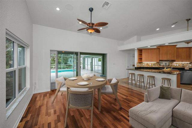 6007 98TH WAY N, St Petersburg, FL 33708