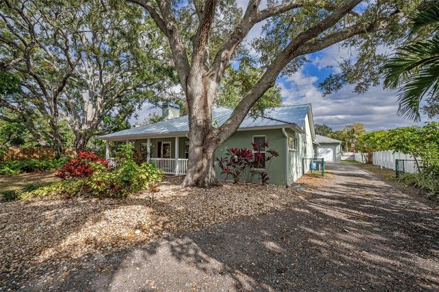 6007 98TH WAY N, St Petersburg, FL 33708