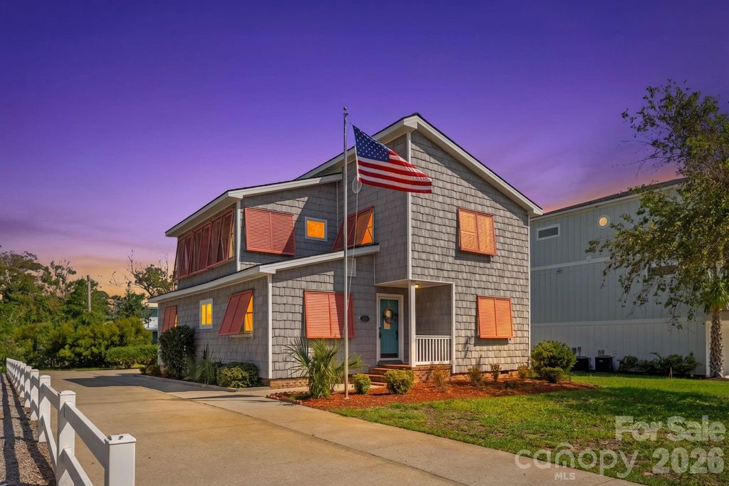 1314 Holly Drive, North Myrtle Beach, SC 29582