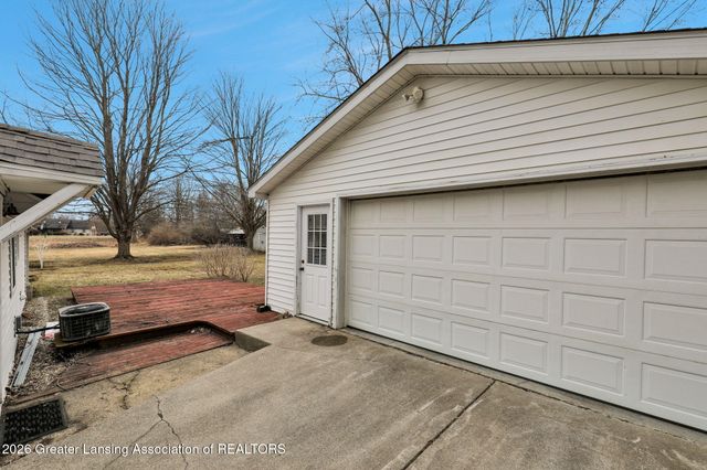 7571 N Hartel Road, Grand Ledge, MI 48837