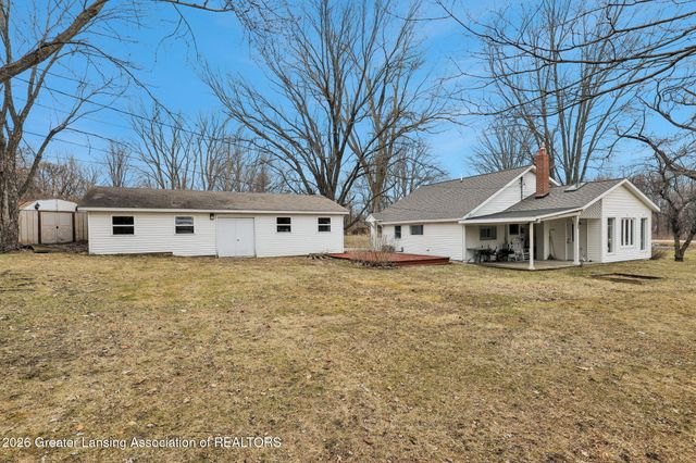 7571 N Hartel Road, Grand Ledge, MI 48837