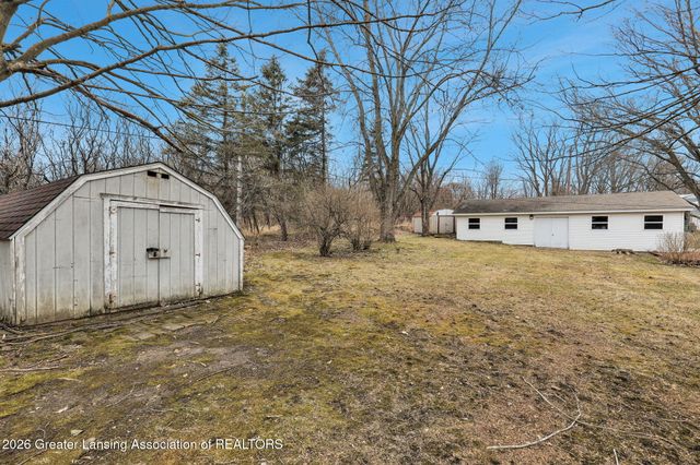 7571 N Hartel Road, Grand Ledge, MI 48837