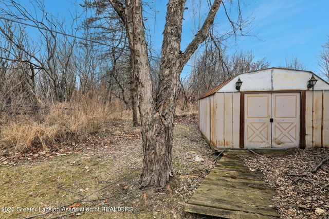 7571 N Hartel Road, Grand Ledge, MI 48837
