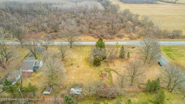 7571 N Hartel Road, Grand Ledge, MI 48837