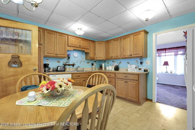 7571 N Hartel Road, Grand Ledge, MI 48837