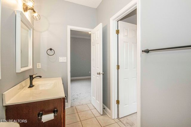 3316 Colby Cove Drive, Maryville, TN 37801