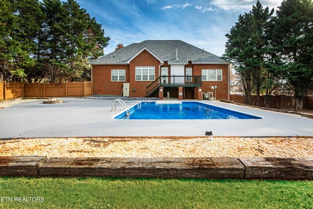 3316 Colby Cove Drive, Maryville, TN 37801