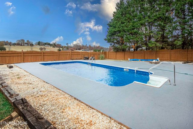 3316 Colby Cove Drive, Maryville, TN 37801