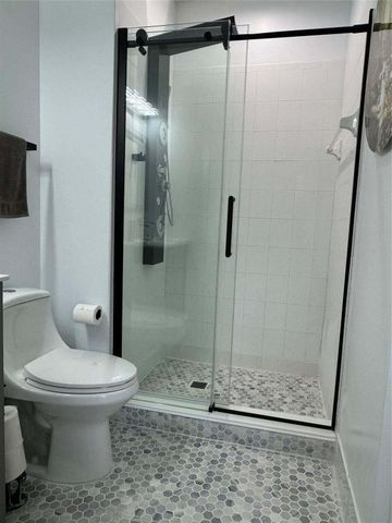 2001 Coral Heights Boulevard, Oakland Park, FL 33308