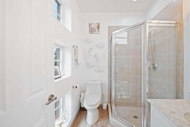 2001 Coral Heights Boulevard, Oakland Park, FL 33308