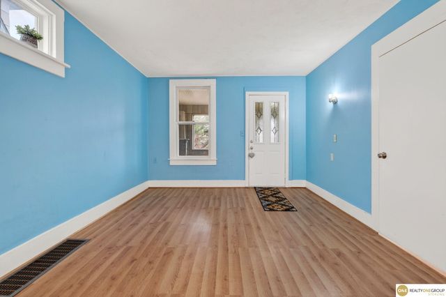 4212 S 27th Street, Omaha, NE 68107