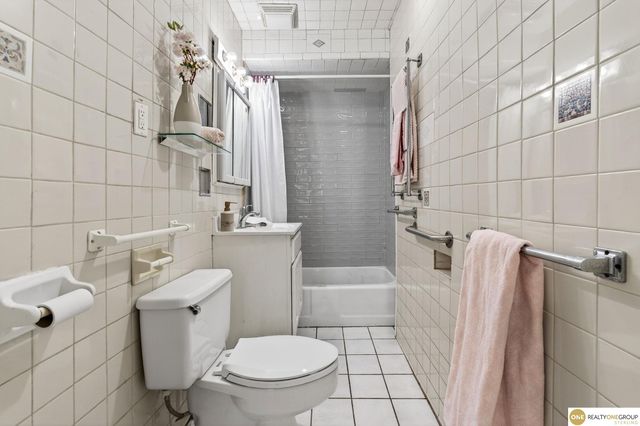 4212 S 27th Street, Omaha, NE 68107