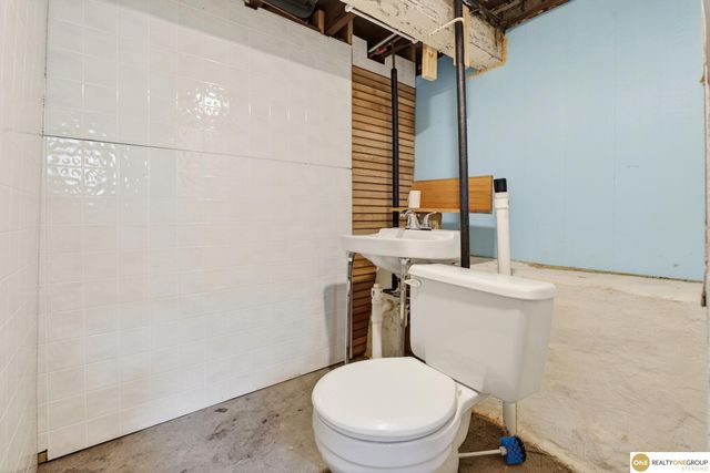 4212 S 27th Street, Omaha, NE 68107