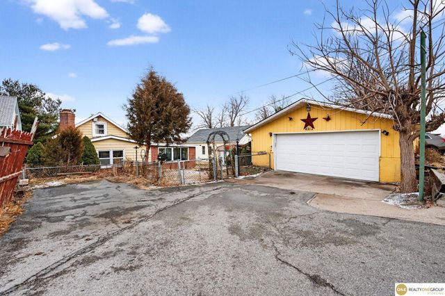 4212 S 27th Street, Omaha, NE 68107