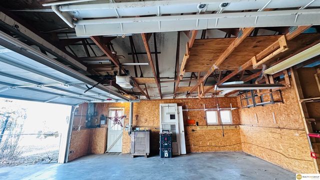 4212 S 27th Street, Omaha, NE 68107