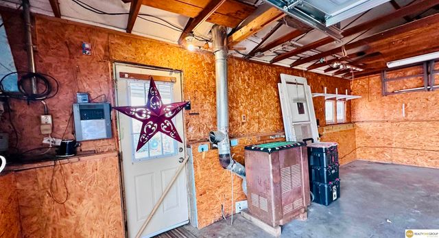 4212 S 27th Street, Omaha, NE 68107