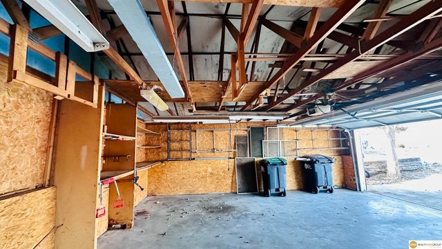 4212 S 27th Street, Omaha, NE 68107