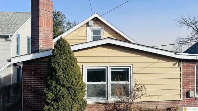 4212 S 27th Street, Omaha, NE 68107