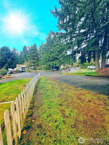 15717 97th Avenue Ct E, Puyallup, WA 98375