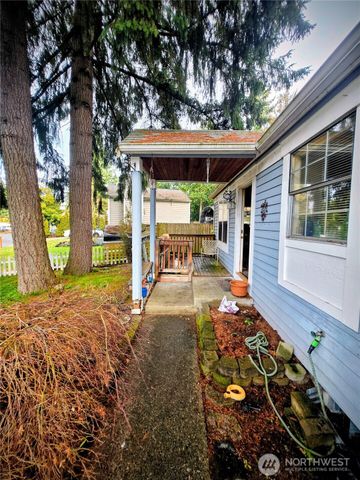 15717 97th Avenue Ct E, Puyallup, WA 98375
