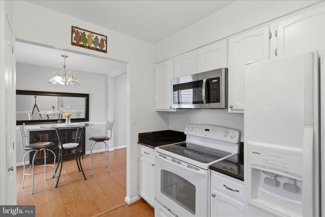 6 CROSS LAUREL CT, Germantown, MD 20876