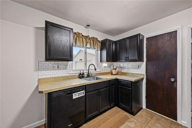 203 Pinehill Drive, Irondequoit, NY 14622