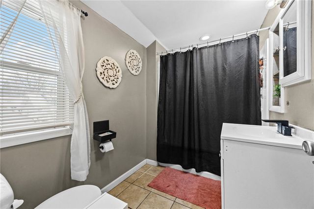 203 Pinehill Drive, Irondequoit, NY 14622