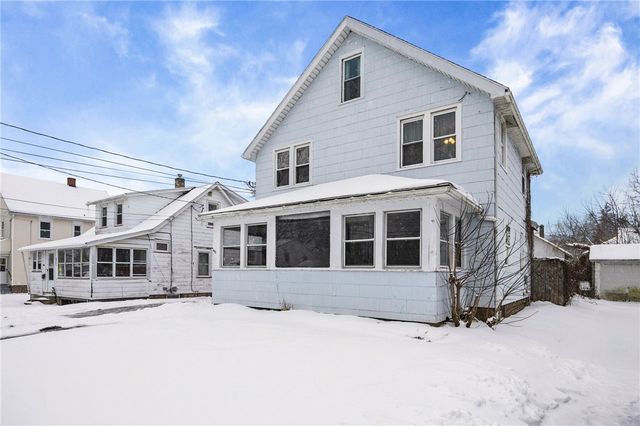 203 Pinehill Drive, Irondequoit, NY 14622