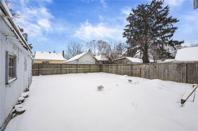 203 Pinehill Drive, Irondequoit, NY 14622