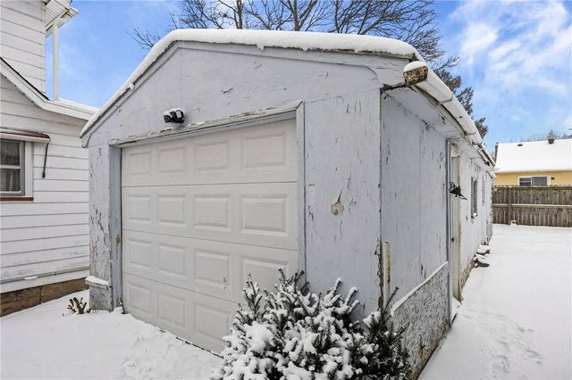 203 Pinehill Drive, Irondequoit, NY 14622