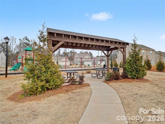 1216 Nia Road, Charlotte, NC 28215