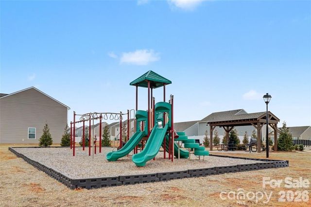 1216 Nia Road, Charlotte, NC 28215