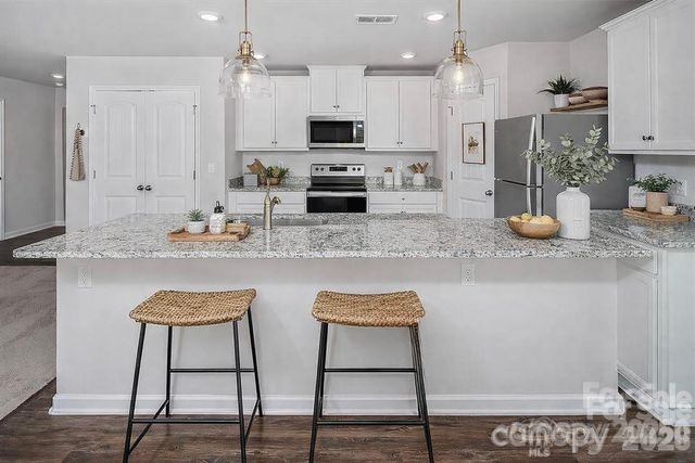 1216 Nia Road, Charlotte, NC 28215