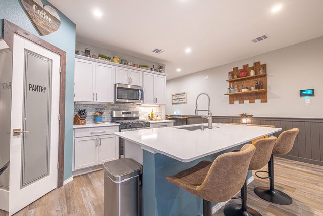 452 Lampasas Trail, Dayton, TX 77535