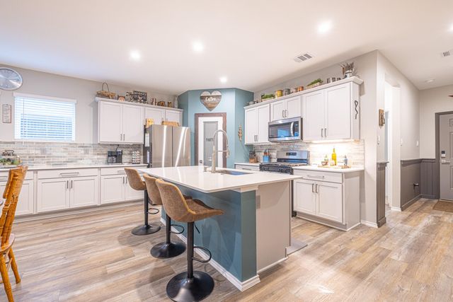 452 Lampasas Trail, Dayton, TX 77535