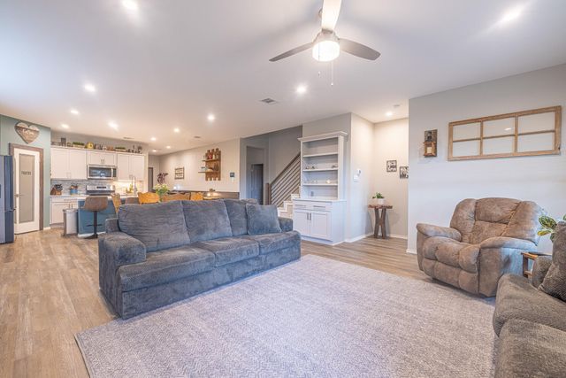 452 Lampasas Trail, Dayton, TX 77535